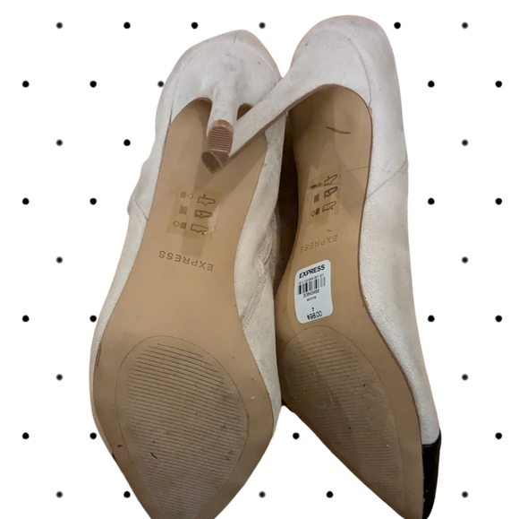 Chic Express Cream Knee-High Boots with Black Toe - Picture 2 of 9